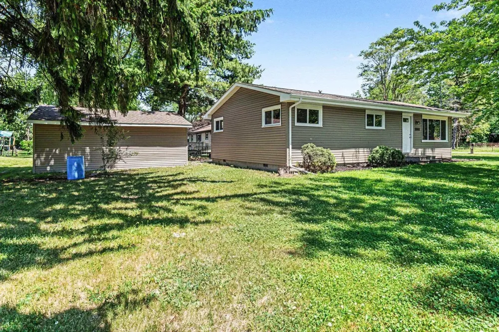 4841 Eva Street Buena Vista Charter Township, MI 48601