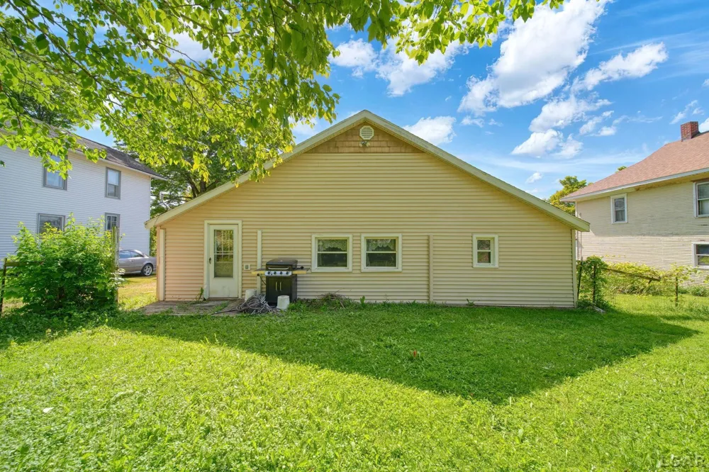 215 S Jackson Street Addison Village, MI 49220