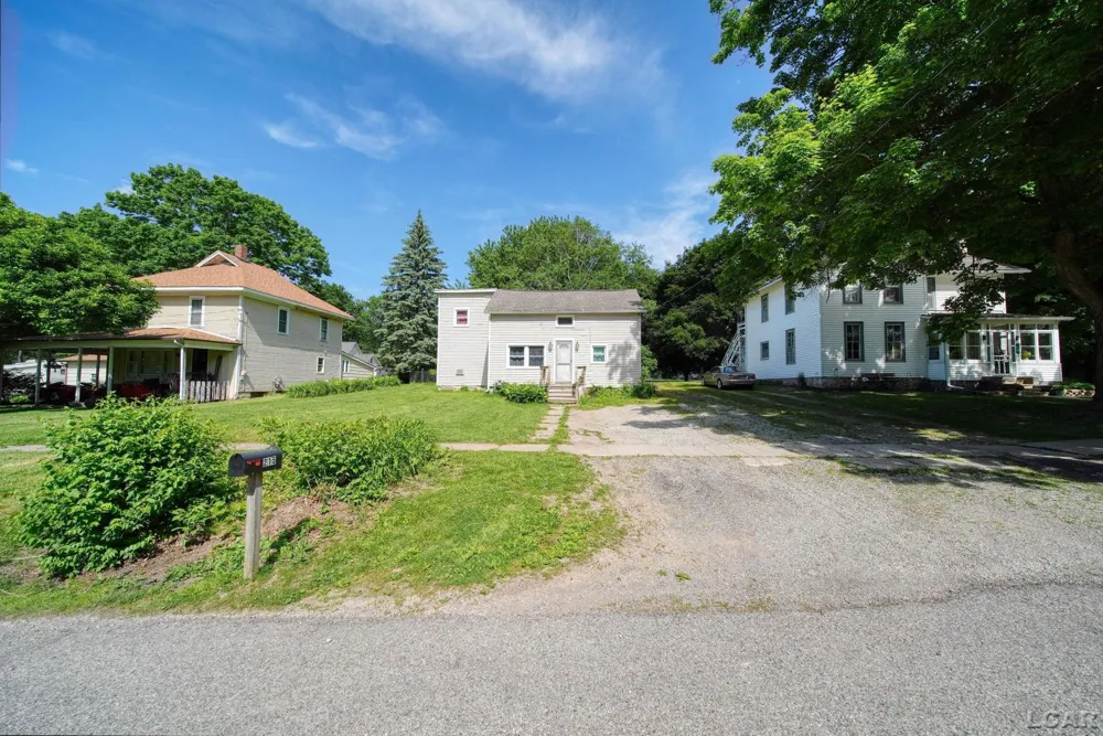 215 S Jackson Street Addison Village, MI 49220