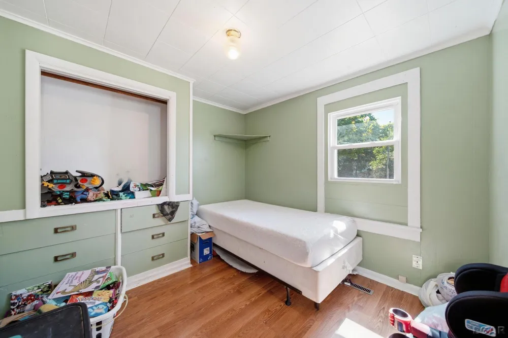 215 S Jackson Street Addison Village, MI 49220