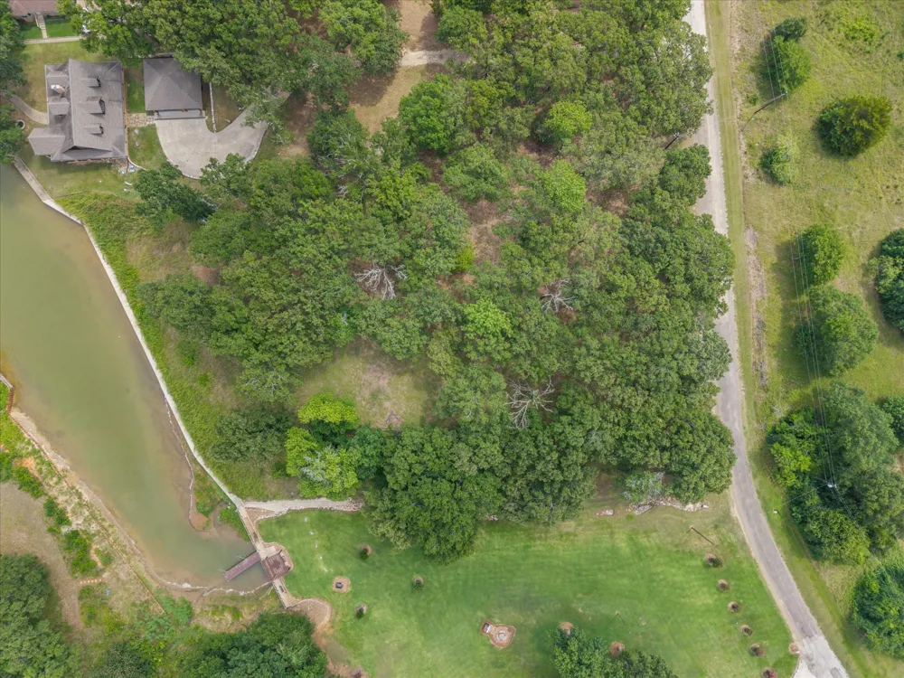 78 Tall Oaks Drive Streetman, TX 75859