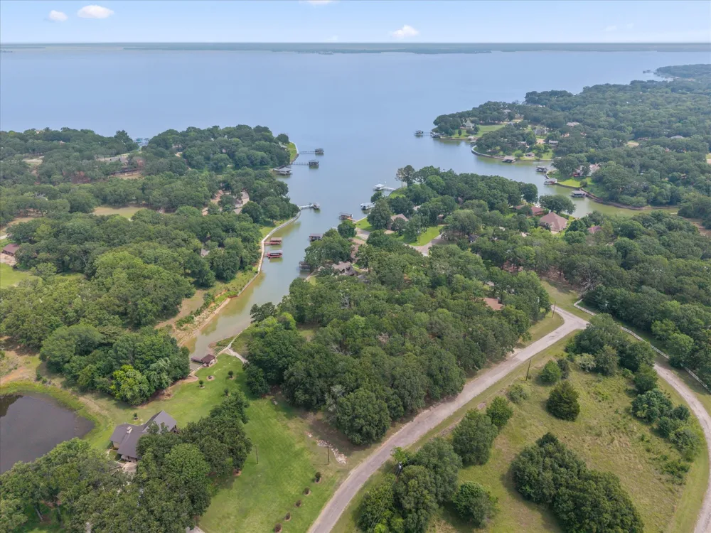 78 Tall Oaks Drive Streetman, TX 75859