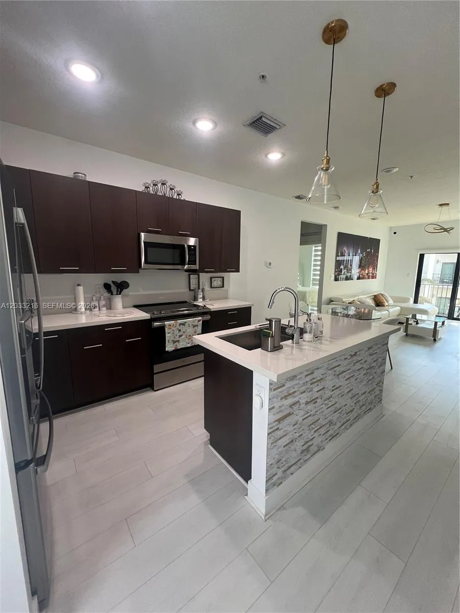 4670 NW 84th Ave #32 Doral, FL 33166