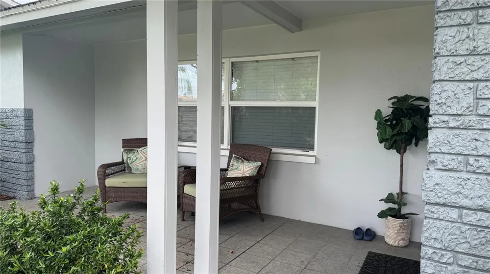 9652 COMMODORE DRIVE Seminole, FL 33776