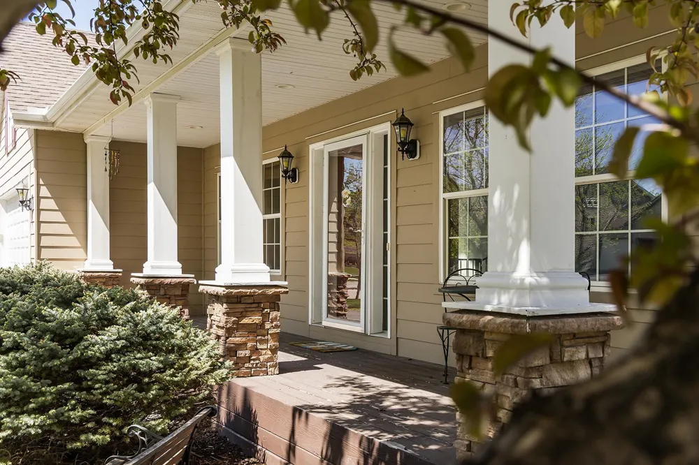 9400 Glacier Road Minnetrista, MN 55375
