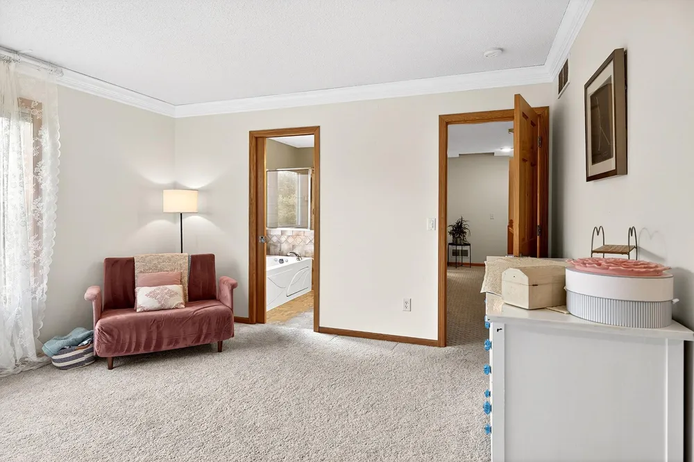 9400 Glacier Road Minnetrista, MN 55375
