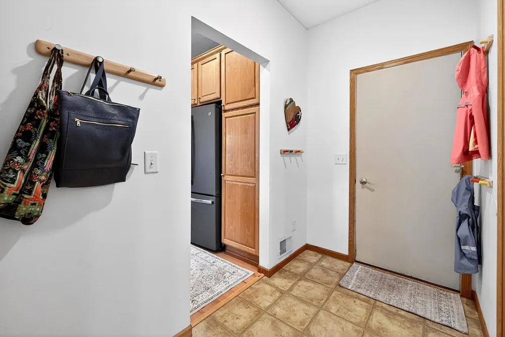 9400 Glacier Road Minnetrista, MN 55375