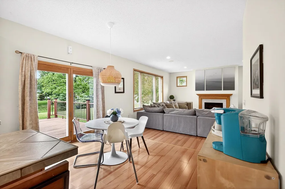 9400 Glacier Road Minnetrista, MN 55375