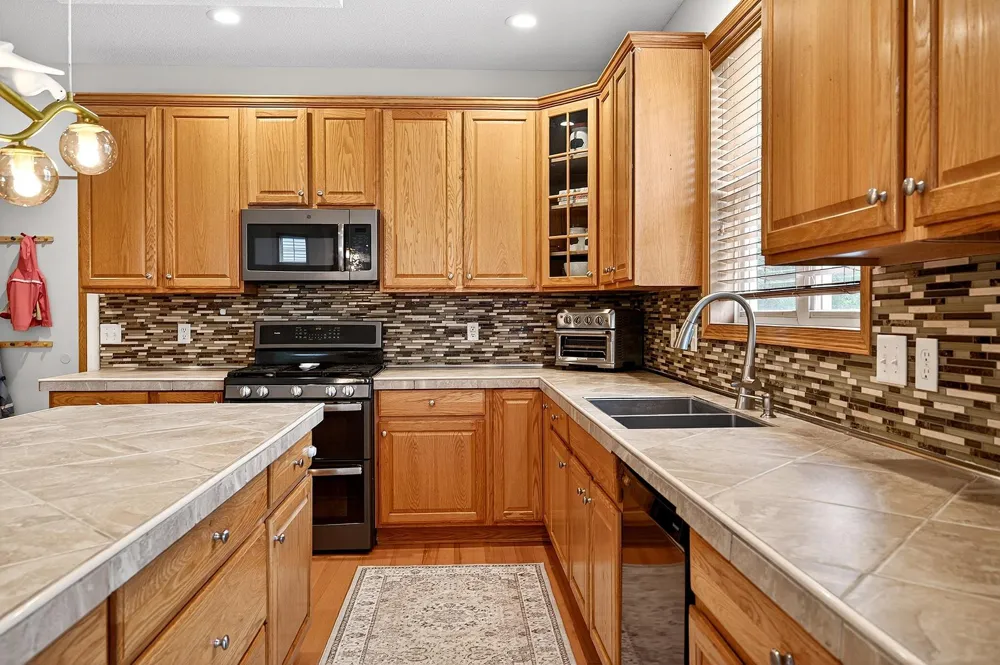 9400 Glacier Road Minnetrista, MN 55375