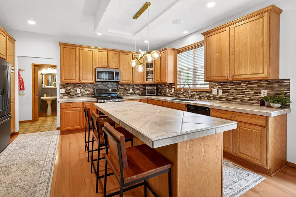 9400 Glacier Road Minnetrista, MN 55375