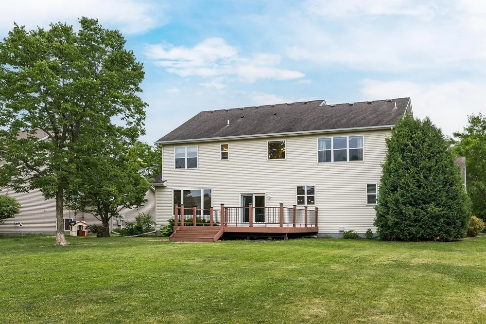 9400 Glacier Road Minnetrista, MN 55375