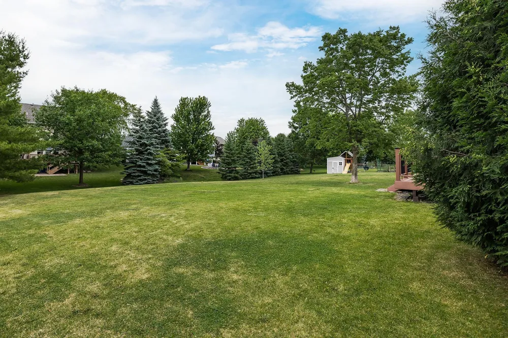 9400 Glacier Road Minnetrista, MN 55375