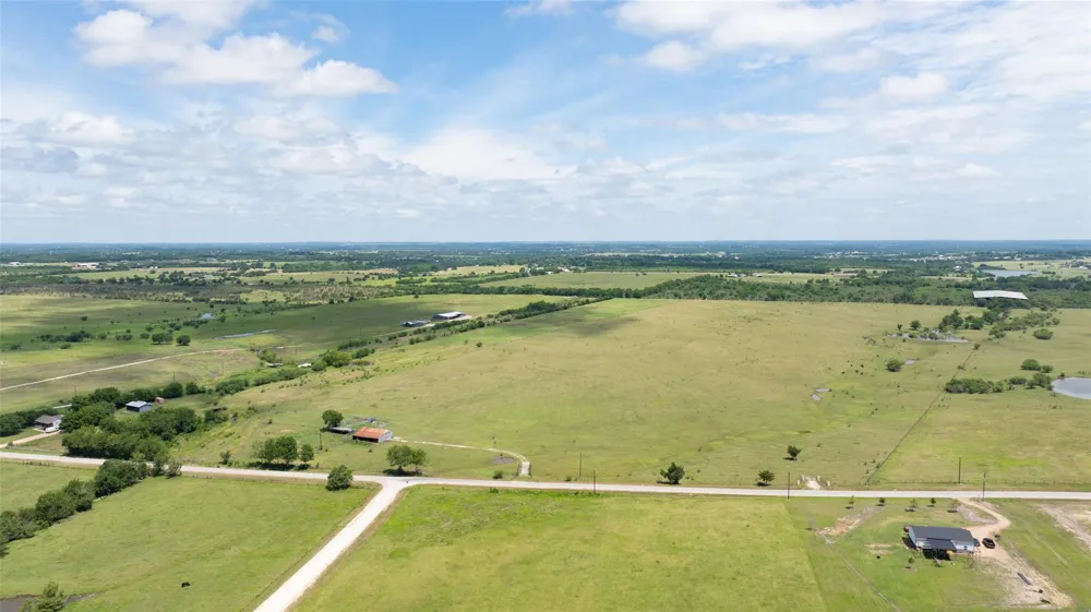 5661 Chadwick Hogan Road Chappell Hill, TX 77426