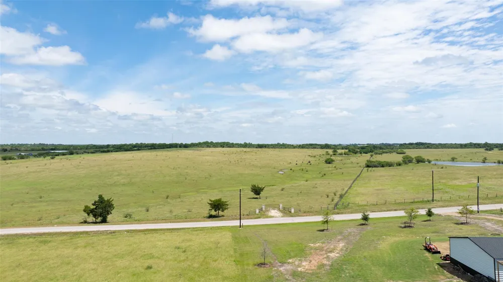 5661 Chadwick Hogan Road Chappell Hill, TX 77426