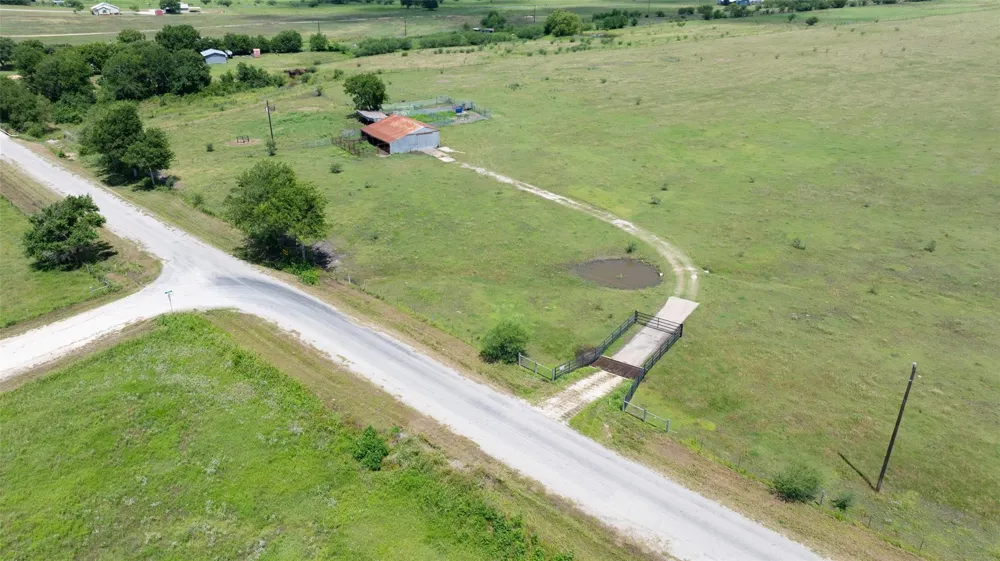 5661 Chadwick Hogan Road Chappell Hill, TX 77426