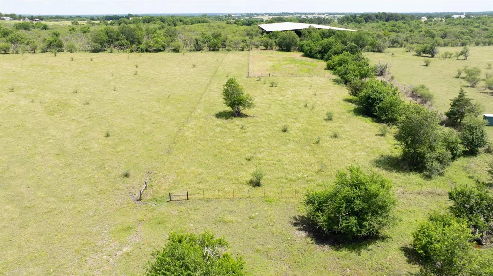 5661 Chadwick Hogan Road Chappell Hill, TX 77426