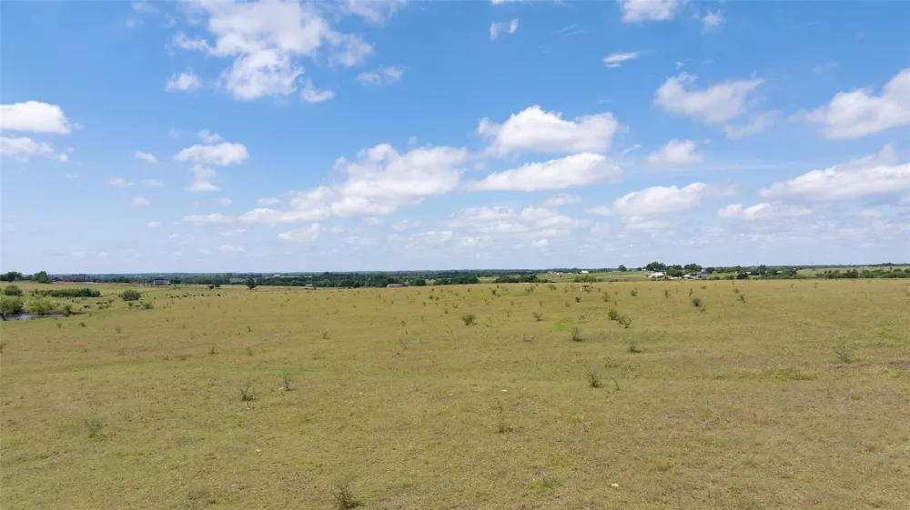 5661 Chadwick Hogan Road Chappell Hill, TX 77426
