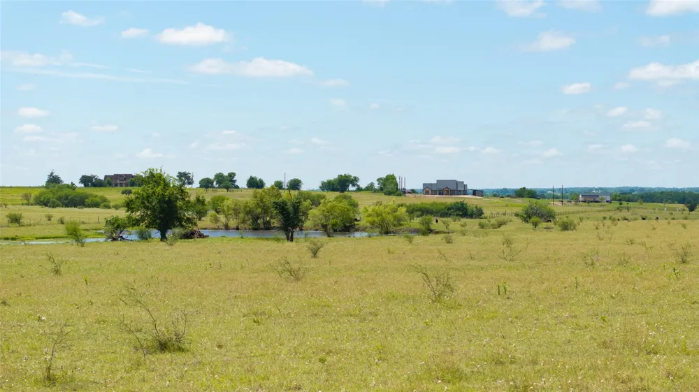 5661 Chadwick Hogan Road Chappell Hill, TX 77426