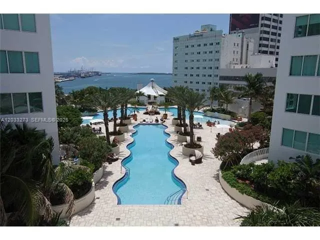 253 NE 2nd St #509 Miami, FL 33132