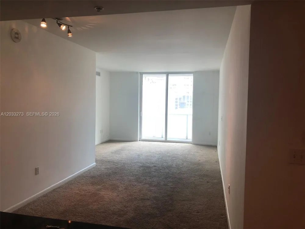 253 NE 2nd St #509 Miami, FL 33132