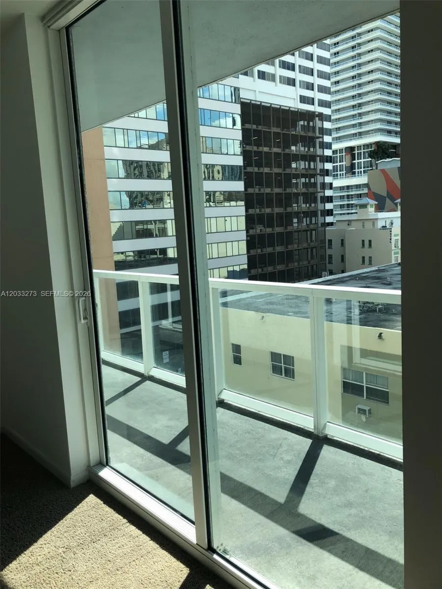 253 NE 2nd St #509 Miami, FL 33132