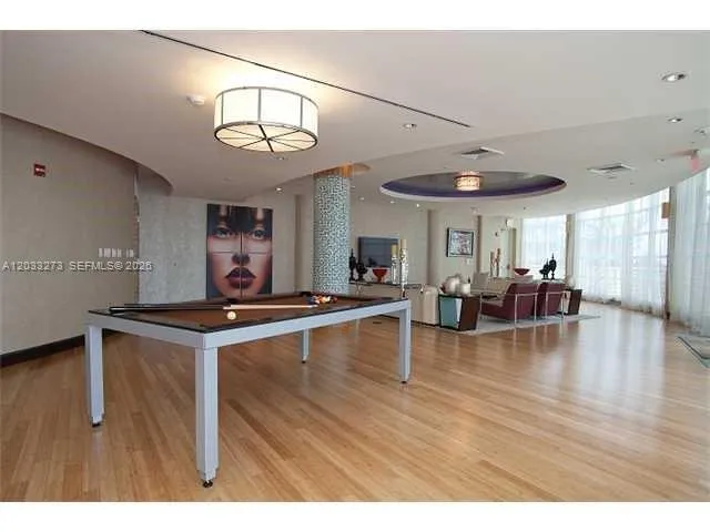 253 NE 2nd St #509 Miami, FL 33132