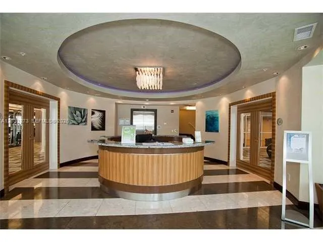 253 NE 2nd St #509 Miami, FL 33132