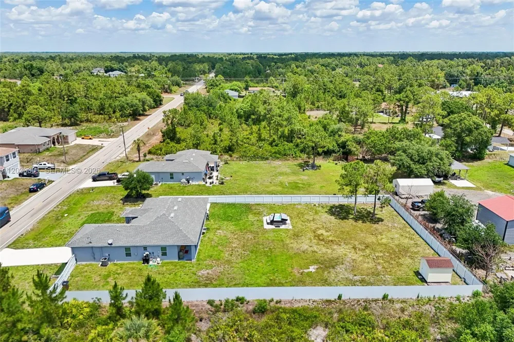 910 Richmond Ave N Lehigh Acres, FL 33972