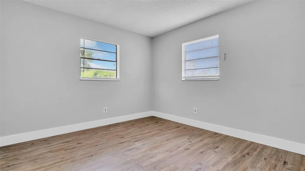 2551 26TH AVENUE S St Petersburg, FL 33712