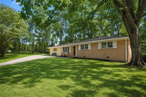 4975 Brawner Lake Drive