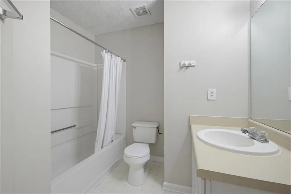 26 Hampton Drive Cartersville, GA 30121