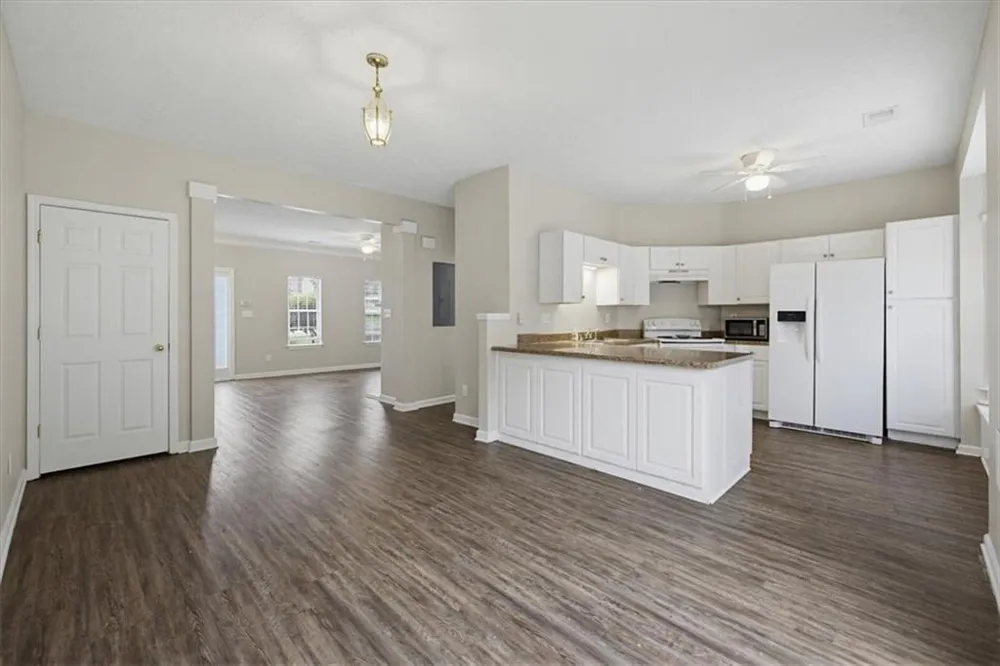 26 Hampton Drive Cartersville, GA 30121