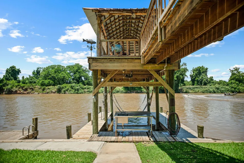 129 Selkirk Drive Bay City, TX 77414