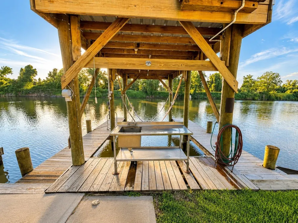 129 Selkirk Drive Bay City, TX 77414