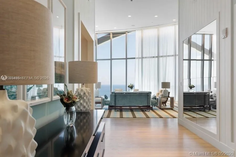 15701 Collins Ave #1403 Sunny Isles Beach, FL 33160