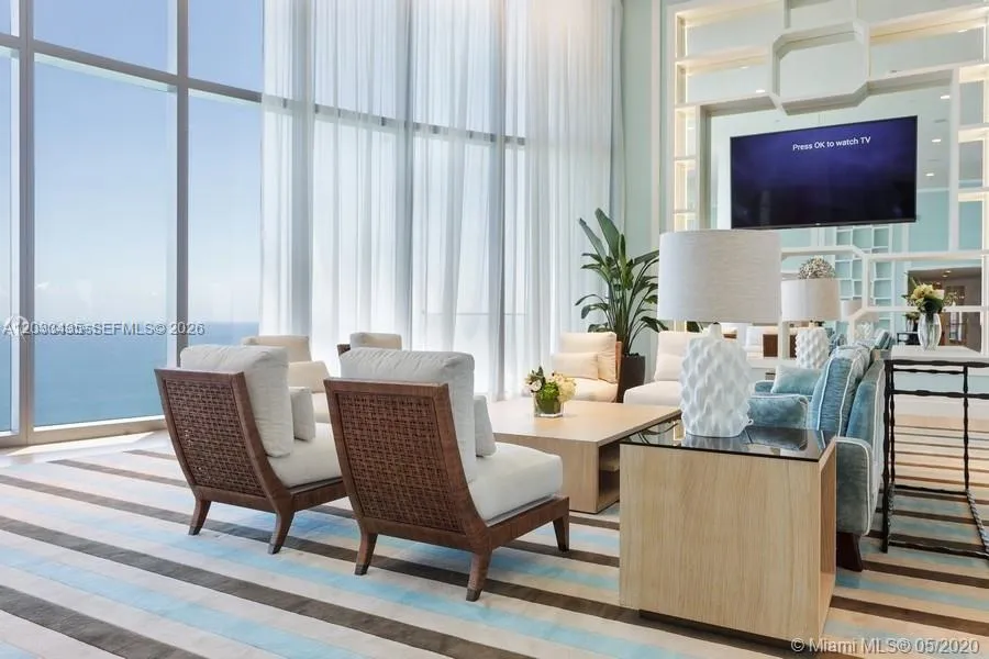 15701 Collins Ave #1403 Sunny Isles Beach, FL 33160