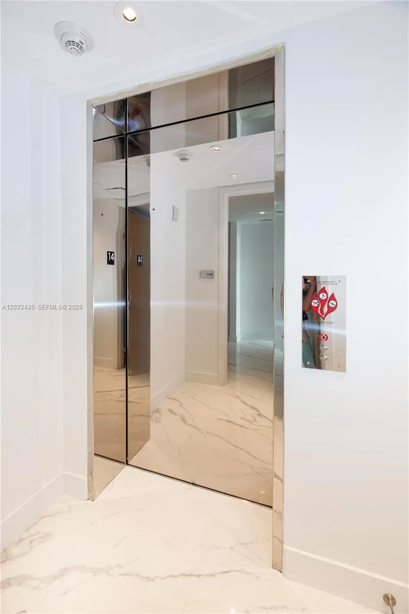 15701 Collins Ave #1403 Sunny Isles Beach, FL 33160