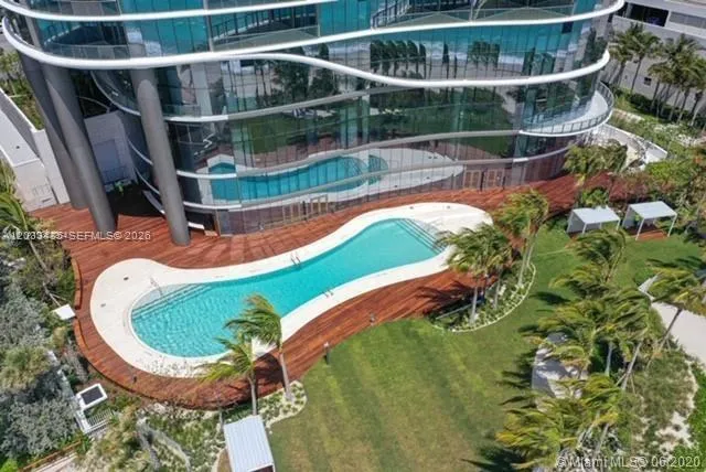 15701 Collins Ave #1403 Sunny Isles Beach, FL 33160