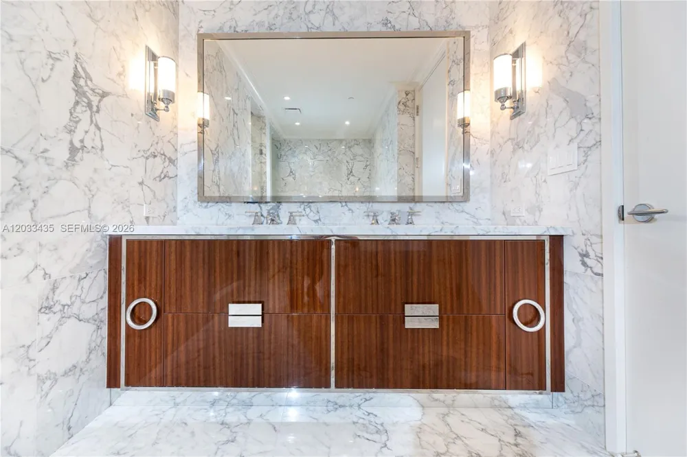 15701 Collins Ave #1403 Sunny Isles Beach, FL 33160