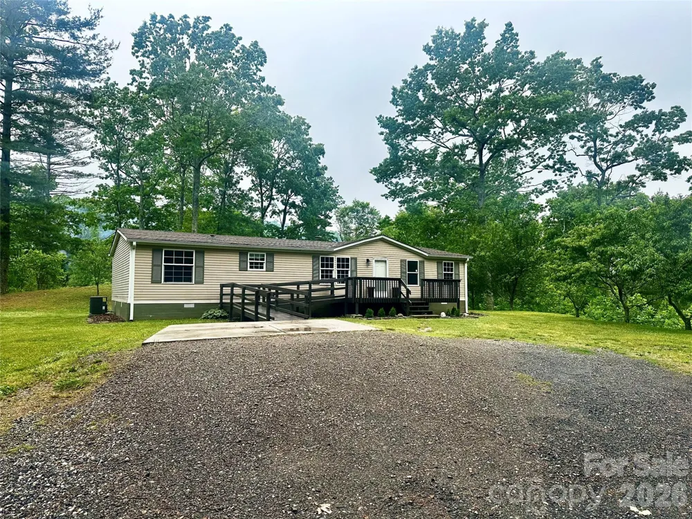 105 Satinwood Drive Burnsville, NC 28714