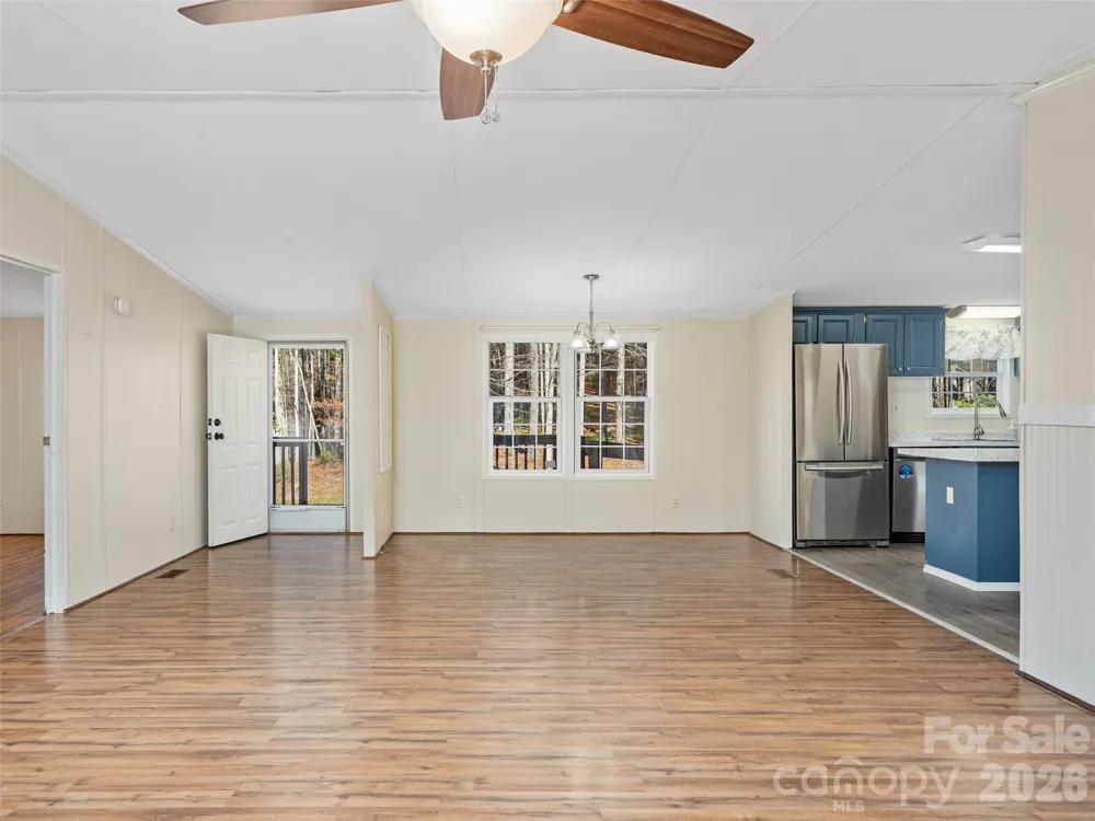 105 Satinwood Drive Burnsville, NC 28714