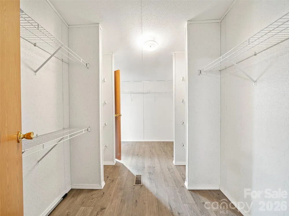 105 Satinwood Drive Burnsville, NC 28714