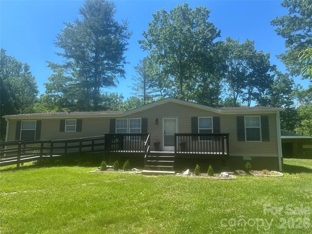 105 Satinwood Drive Burnsville, NC 28714