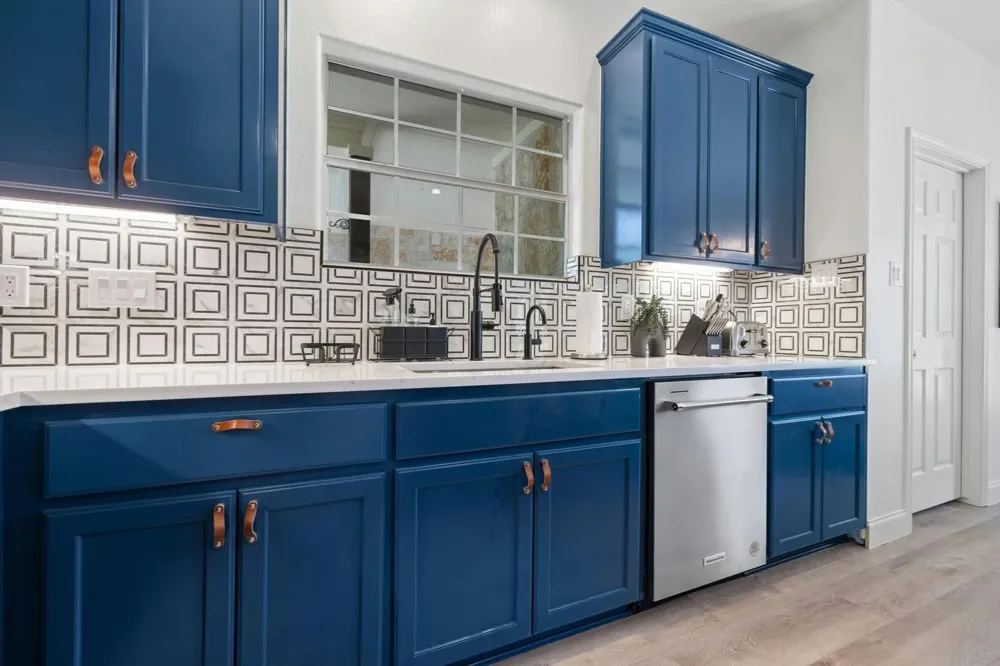 220 Sundance Trail Dripping Springs, TX 78620