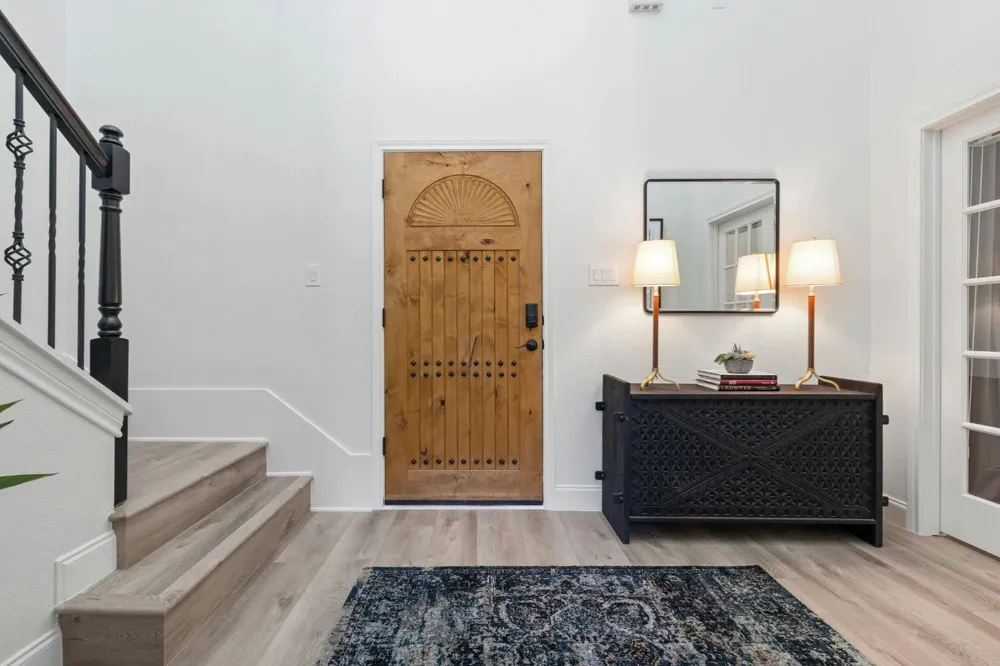 220 Sundance Trail Dripping Springs, TX 78620