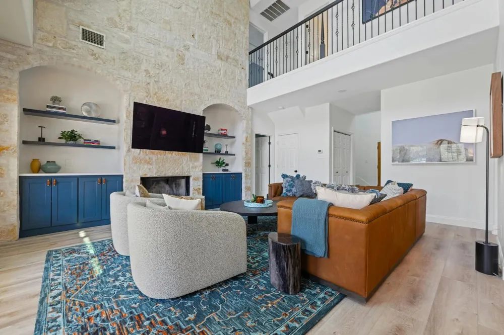 220 Sundance Trail Dripping Springs, TX 78620