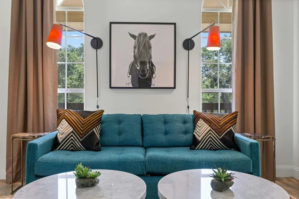 220 Sundance Trail Dripping Springs, TX 78620
