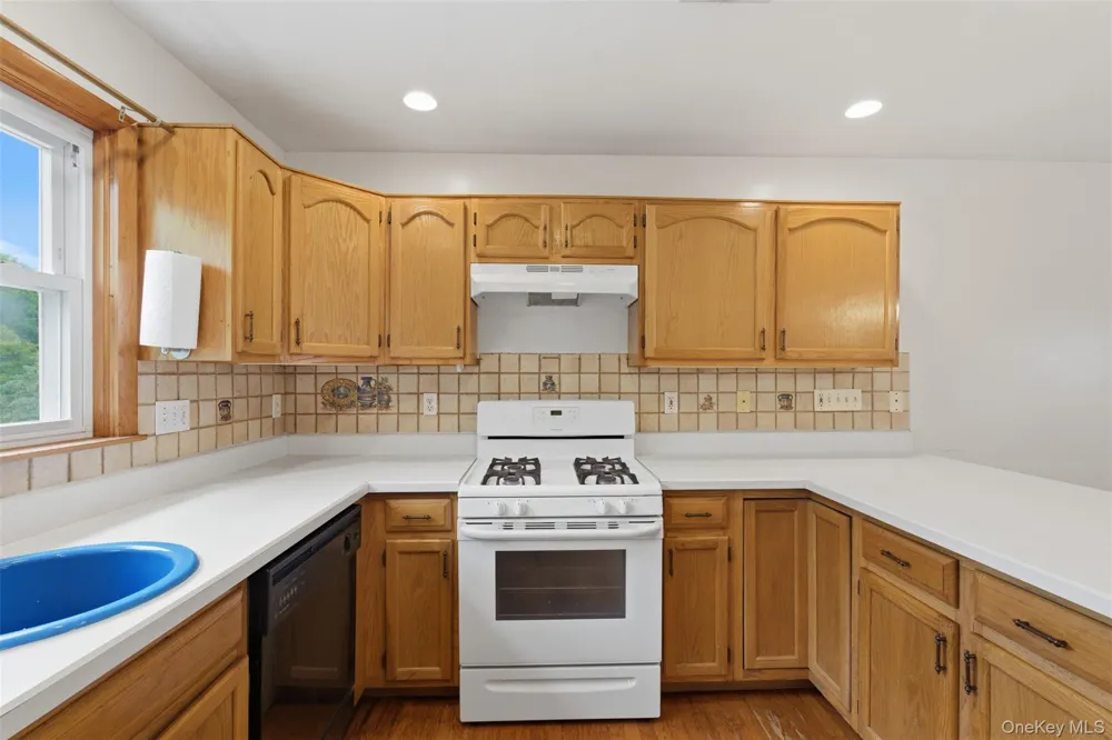 200 North Street #B Newburgh, NY 12550