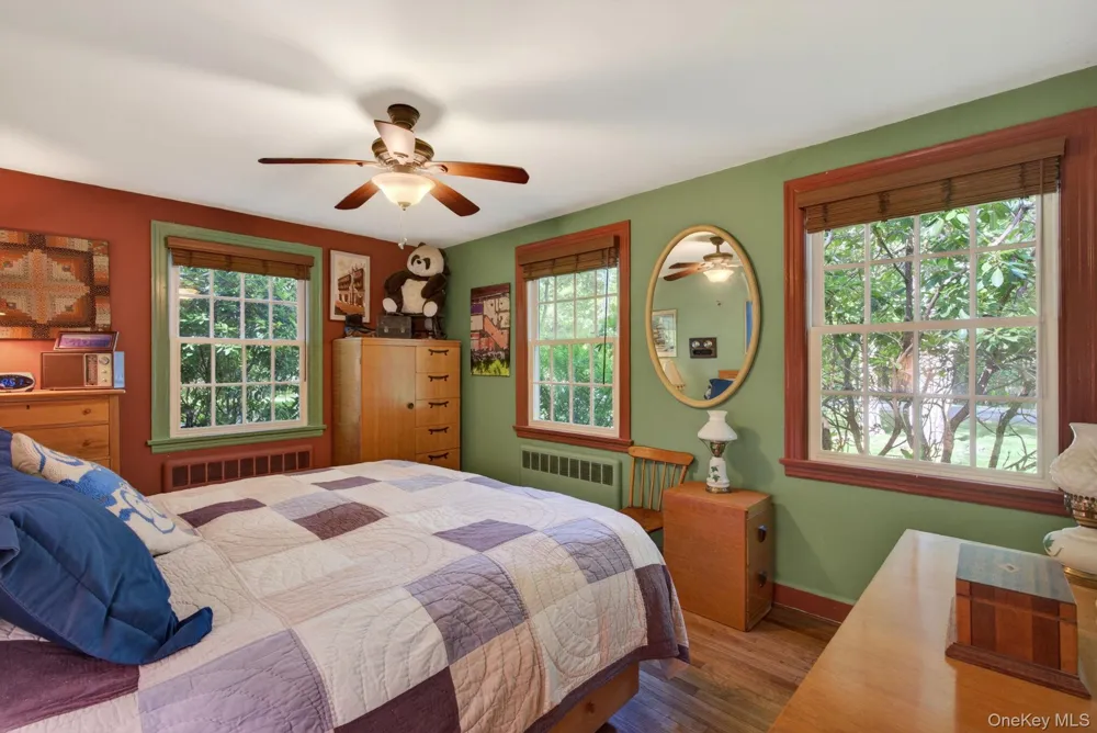 18 Playhouse Lane Woodstock, NY 12498