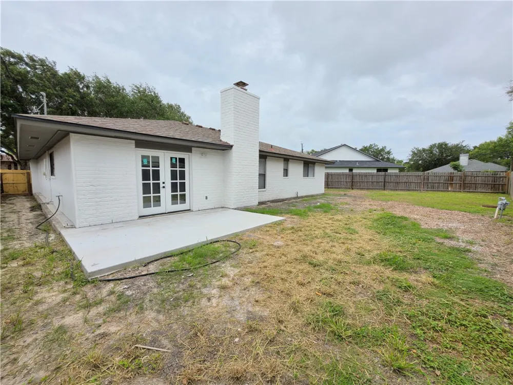 4961 Shadowbend Drive Corpus Christi, TX 78413
